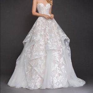 Never used Blush by Hayley Paige Wedding Dress!